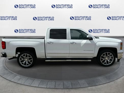 Used 2015 Chevrolet Silverado 1500 LTZ AWD/4WD image 8