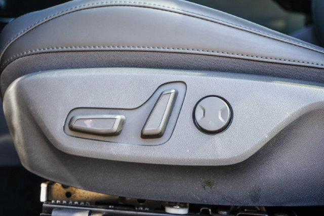 Certified 2025 Kia Niro EX FWD image 21