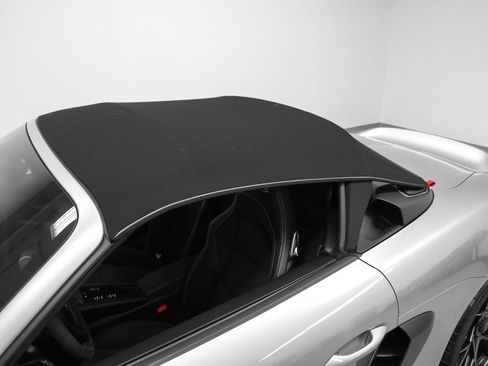 Certified 2025 Porsche 718 Boxster Spyder RS RWD image 9