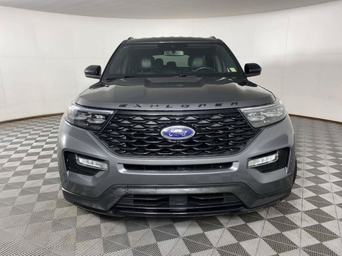 Used 2023 Ford Explorer ST-Line AWD/4WD image 3