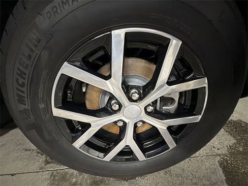 Used 2025 Jeep Grand Cherokee L Limited image 63