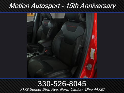 Used 2017 Jeep Cherokee Trailhawk w/ Comfort/Convenience Group image 30