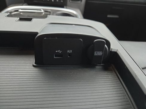 Used 2017 RAM 1500 Limited image 22