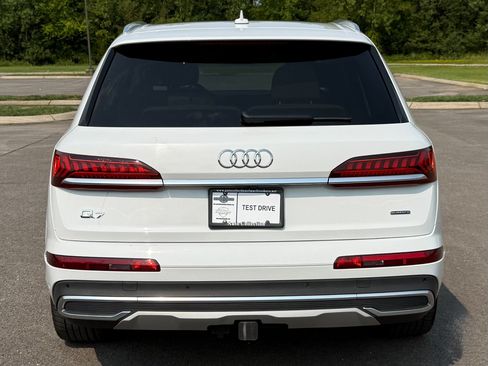 Used 2022 Audi Q7 3.0T Prestige AWD/4WD image 6
