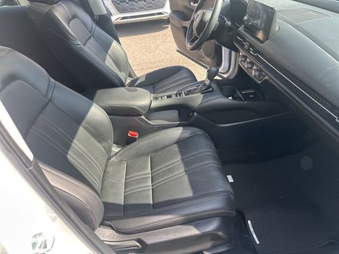 Used 2024 Honda HR-V EX-L image 35