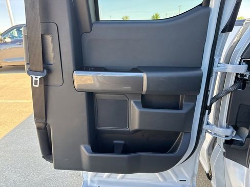 Used 2022 Ford F150 XLT w/ Equipment Group 302A High AWD/4WD image 18