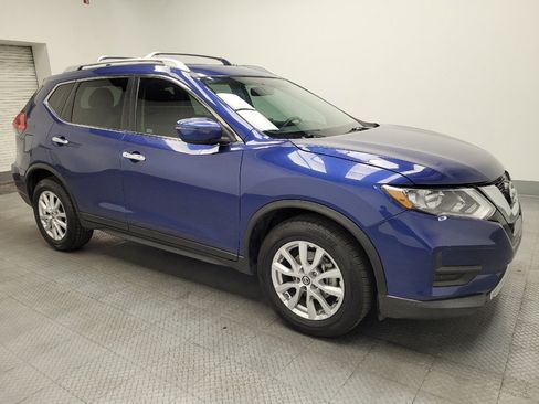 Used 2017 Nissan Rogue SV image 11