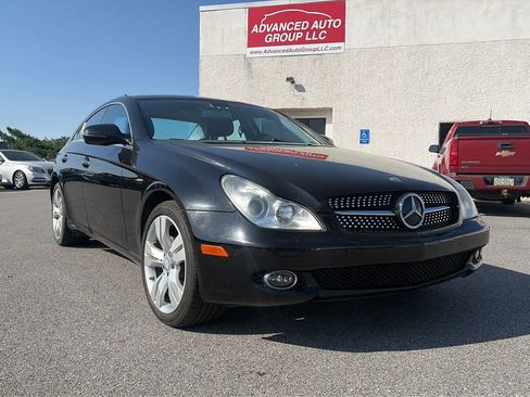 Used 2010 Mercedes-Benz CLS 550 image 1