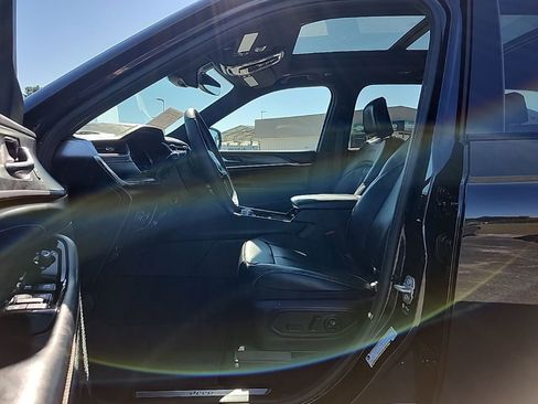 Certified 2024 Jeep Grand Cherokee Overland image 26