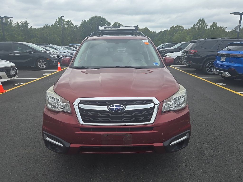 Used 2017 Subaru Forester 2.5i Premium w/ Popular Package #2A AWD/4WD image 2