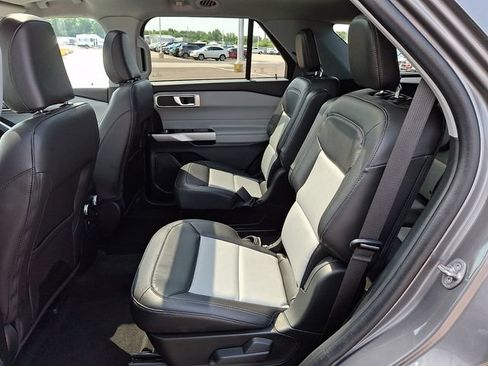Certified 2023 Ford Explorer XLT w/ Equipment Group 202A AWD/4WD image 10