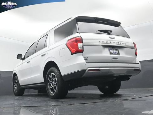 Used 2024 Ford Expedition XLT RWD image 21
