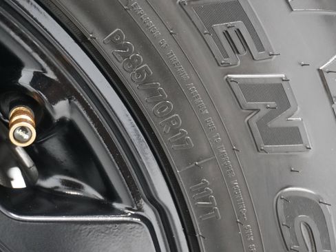 Used 2021 Jeep Gladiator Sport image 30