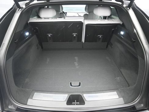 Used 2024 Cadillac Lyriq Luxury w/ LPO, Floor Liner Package AWD/4WD image 32