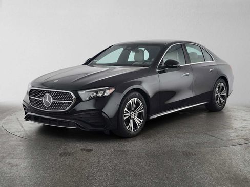 Used 2025 Mercedes-Benz E 350 Sedan image 7