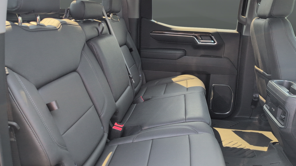 Used 2026 Chevrolet Silverado 1500 LT Trail Boss w/ Convenience Package II AWD/4WD image 26