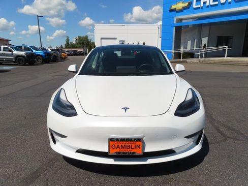 Used 2022 Tesla Model 3 RWD image 2