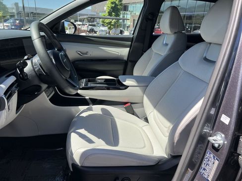 Certified 2025 Hyundai Tucson Limited AWD/4WD image 28