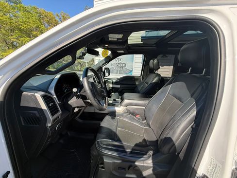 Used 2019 Ford F150 Lariat AWD/4WD image 14