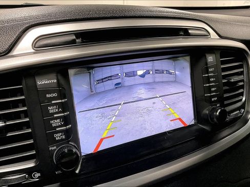Used 2016 Kia Sorento L FWD image 27