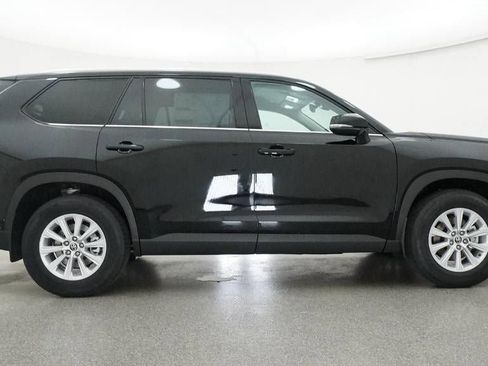 New 2026 Toyota Grand Highlander XLE image 27