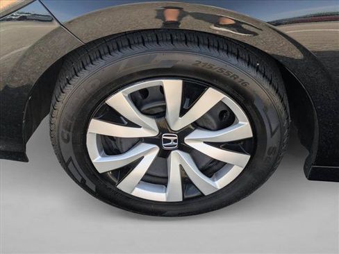 Used 2025 Honda Civic LX image 21