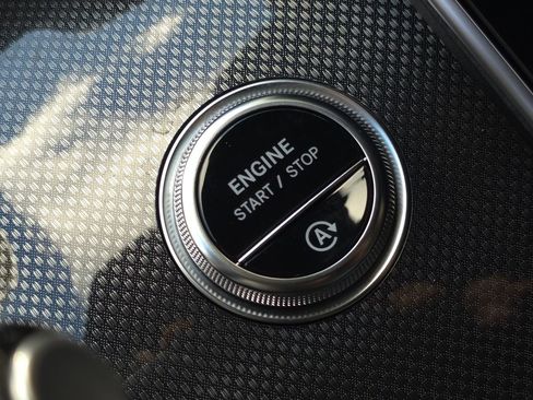 Used 2023 Mercedes-Benz C 43 AMG 4MATIC Sedan image 54