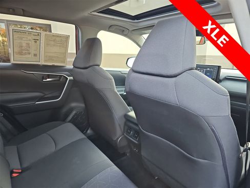 Used 2019 Toyota RAV4 XLE image 16