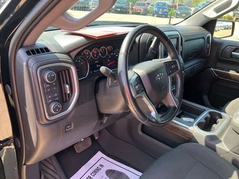 Used 2021 Chevrolet Silverado 1500 LT Trail Boss AWD/4WD image 14