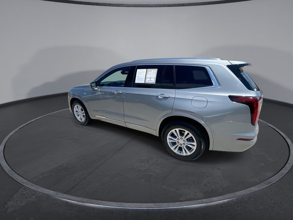 Certified 2024 Cadillac XT6 Luxury FWD image 5