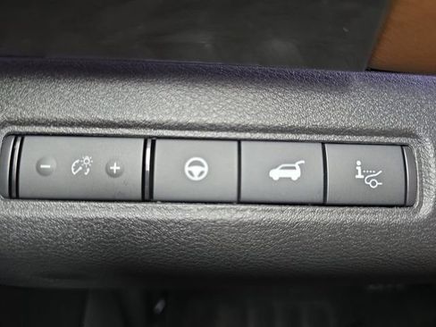 New 2026 Nissan Pathfinder Platinum image 10