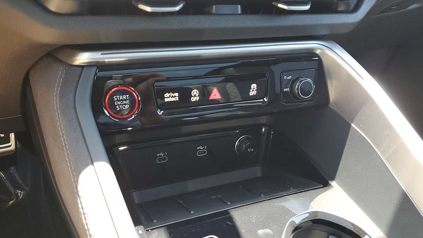 New 2026 Audi SQ5 Premium Plus AWD/4WD image 32