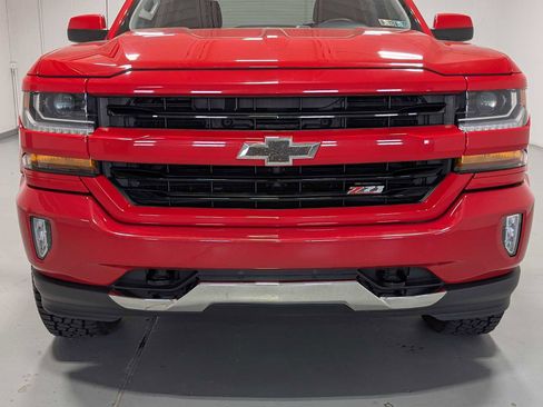 Used 2018 Chevrolet Silverado 1500 LT w/ All Star Edition image 2