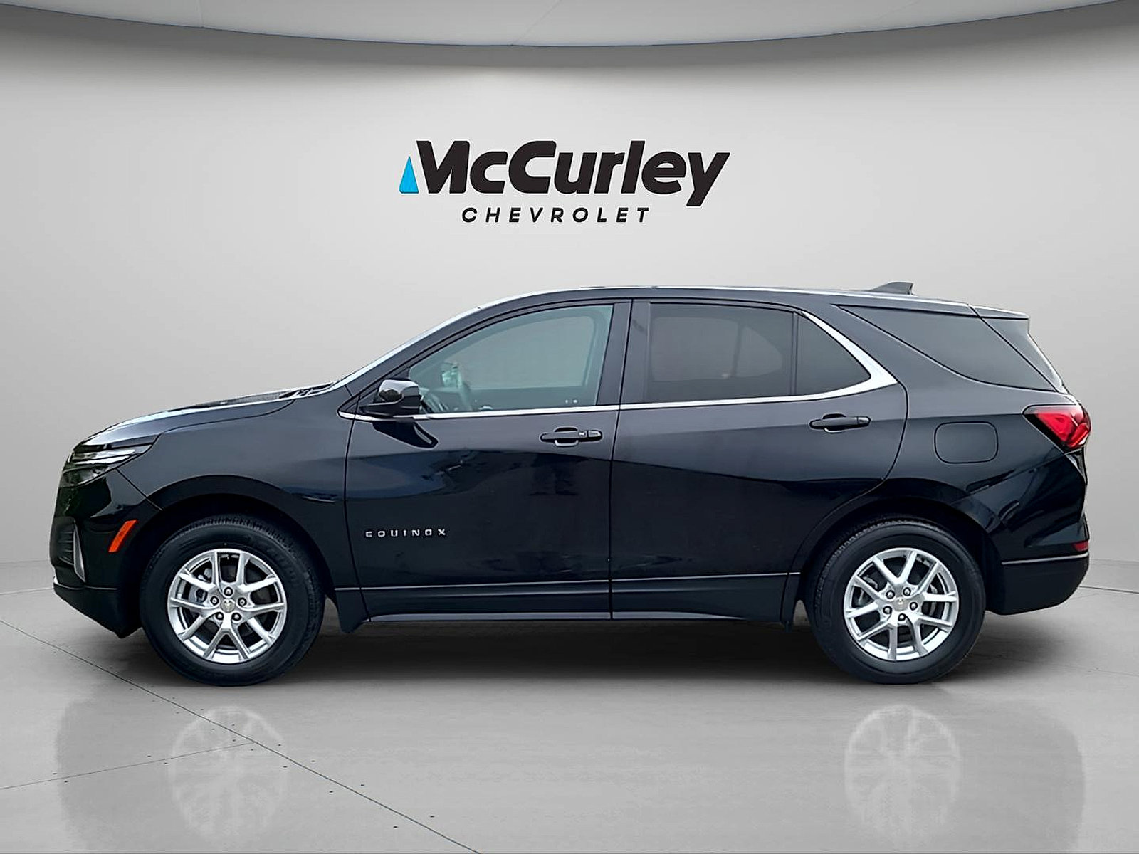 Used 2024 Chevrolet Equinox LT AWD/4WD image 4
