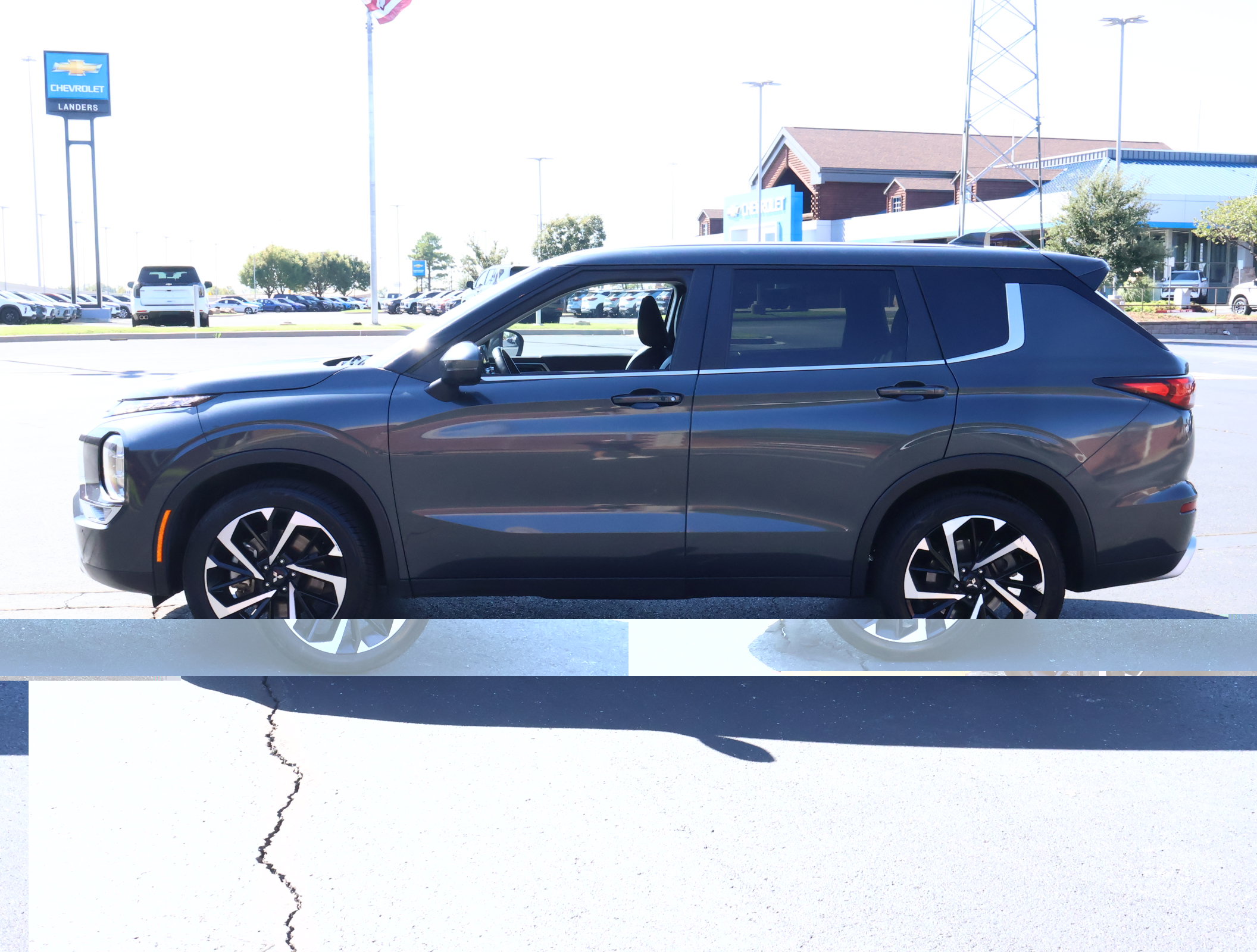 Used 2024 Mitsubishi Outlander SE FWD image 32