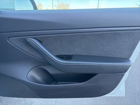 Used 2019 Tesla Model 3 Performance image 10