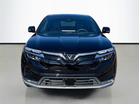 New 2025 VinFast VF 8 Plus image 2