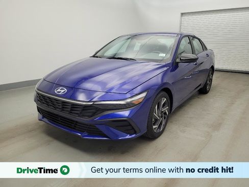 Used 2025 Hyundai Elantra Sport image 1