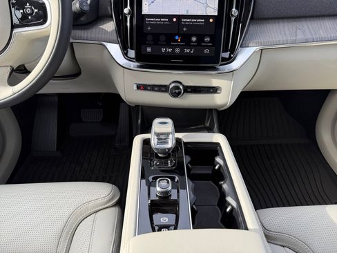 New 2026 Volvo XC90 B6 Ultra image 11