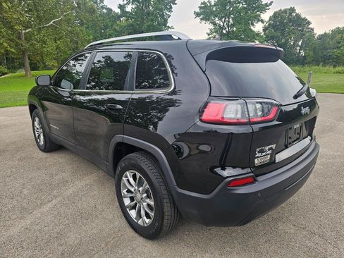 Used 2020 Jeep Cherokee Latitude Plus w/ Comfort/Convenience Group AWD/4WD image 7