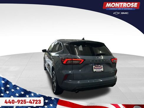 Used 2023 Ford Escape ST-Line w/ Tech Pack #1 AWD/4WD image 3