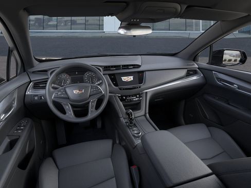 New 2025 Cadillac XT5 Luxury image 15