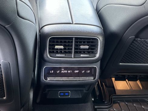 Used 2025 Mercedes-Benz GLE 450 4MATIC Coupe image 18