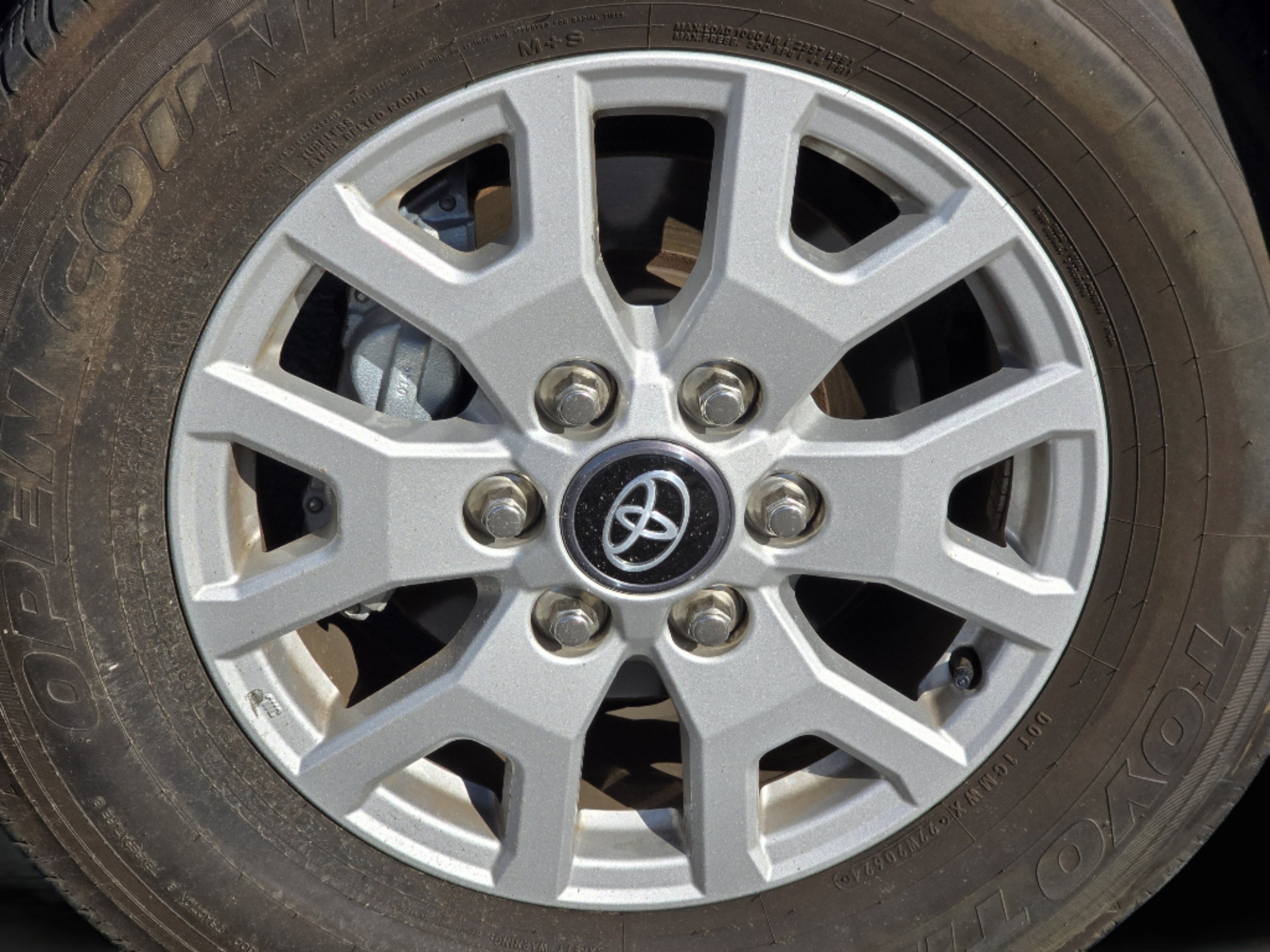 Used 2024 Toyota Tacoma SR5 AWD/4WD image 31