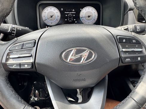 Used 2022 Hyundai Kona Limited w/ Cargo Package image 19