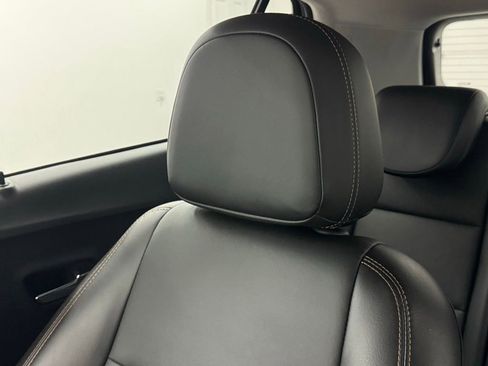 Used 2019 Chevrolet Trax Premier AWD/4WD image 36