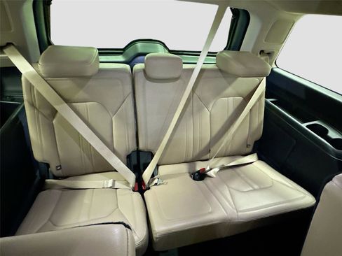 Used 2024 Ford Expedition Limited image 29