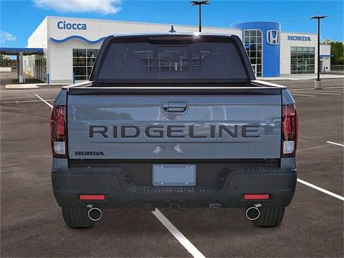 New 2026 Honda Ridgeline Black Edition image 4