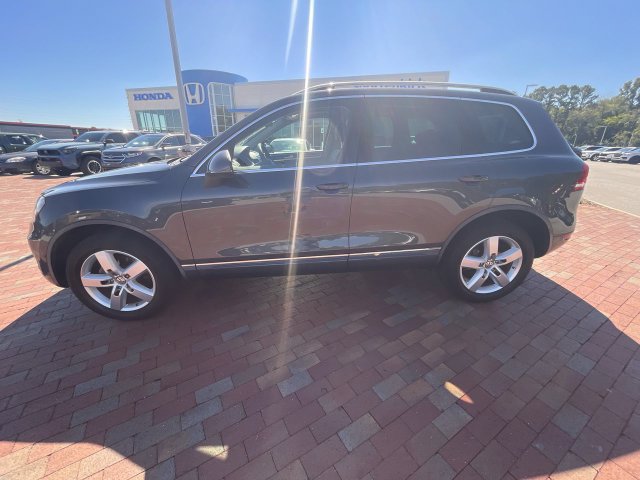 Used 2014 Volkswagen Touareg VR6 AWD/4WD image 30