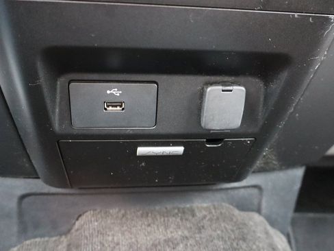 Used 2018 Ford F150 XLT w/ Trailer Tow Package image 13